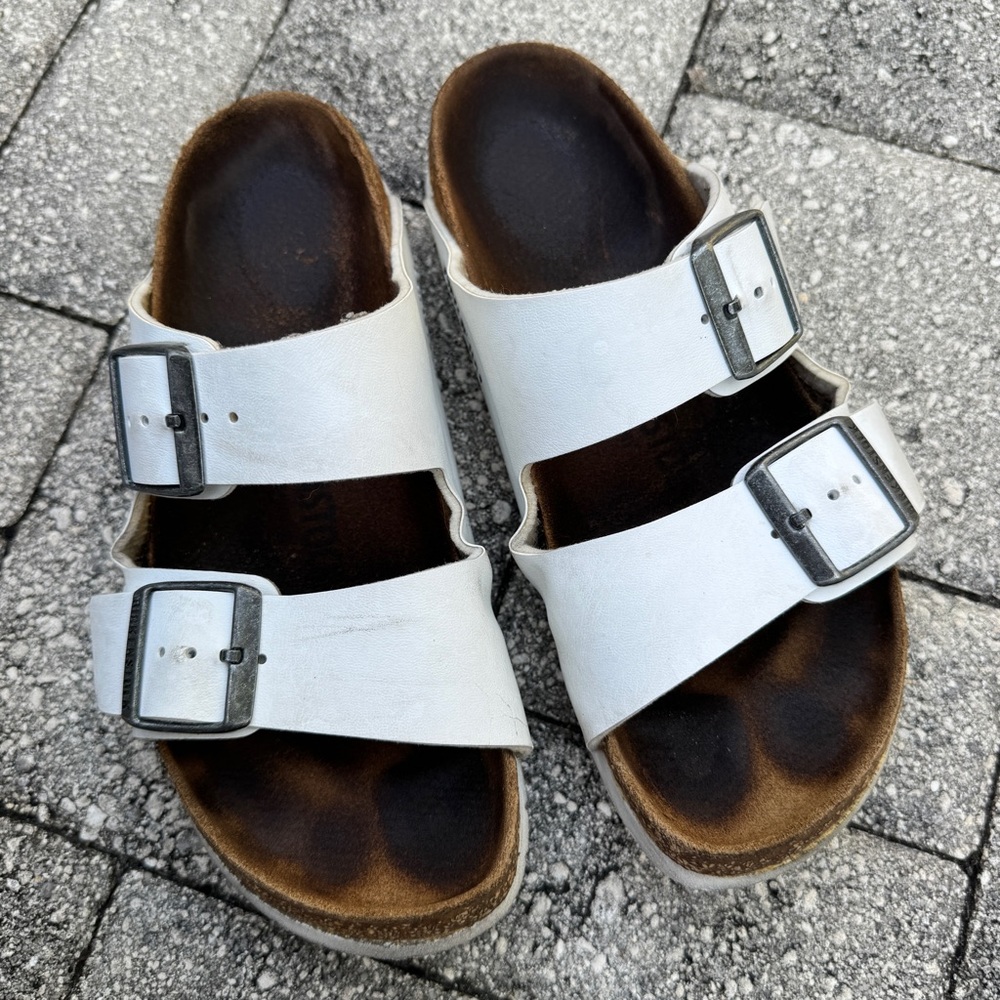 Birkenstock 'Arizona' White Birko-Flor Sandal (Women)